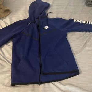 Nike sweater